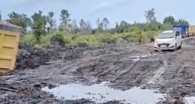 Pemkab Seruyan Siap Atasi Kerusakan Jalan Antarkecamatan