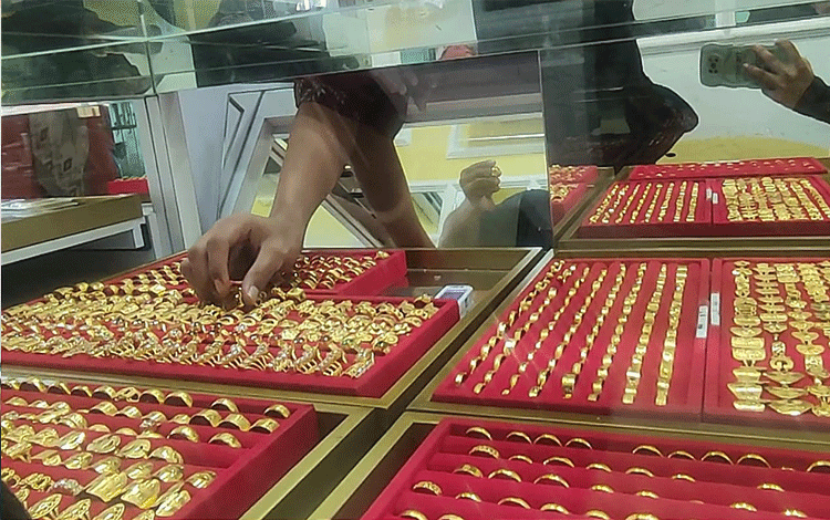 Harga Emas Naik Tiap Hari, Minat Pembeli di Sampit Tetap Tinggi