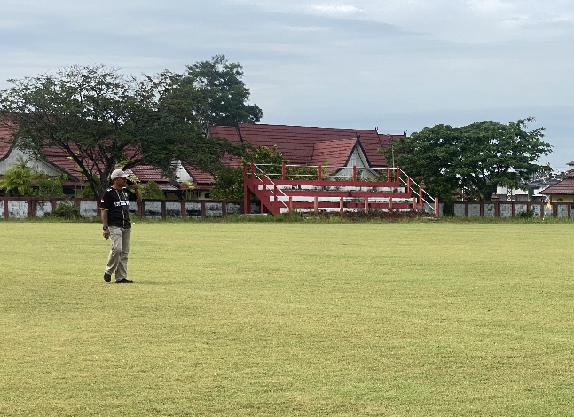Bupati Cup akan Digelar, Dispora Cek Lapangan Sepak Bola Stadion 29 Nopember Sampit