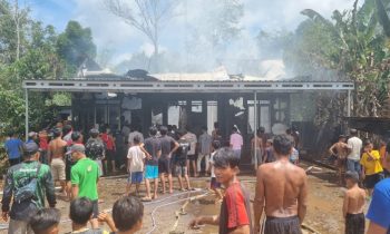 Kebakaran rumah milik Yulianti, warga Desa Ramban, Kecamatan Mentaya Hilir Utara, hanya menyisakan puing puing bahan bangunan.