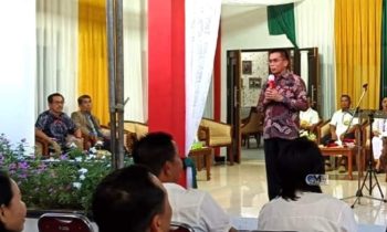 Pj Bupati Mura Hermon saat ibdah ucapan syulur yang digelarnya, Kamis, 2 Mei 2024