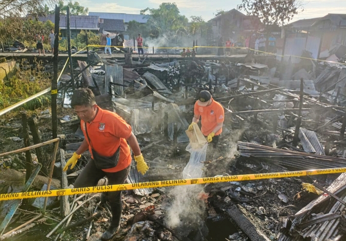 Diduga Arus Pendek Listrik, Belasan Rumah di Palangka Raya Terbakar