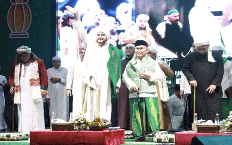 Kalteng Berselawat Iringi Hari Jadi ke-67 Kalteng