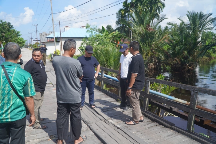 Rusak Parah, Jembatan Kayu di Samuda Kota ini Akan segera Diperbaiki 