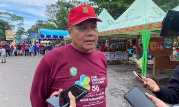 Kepala Dinas Kesehatan Kotim Umar Kaderi saat diwawancarai sejumlah wartawan..