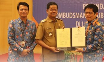 Pj Bupati Seruyan, Djainuddin Noor saat penandatanganan MoU  bersama Ombudsman Republik Indonesia
