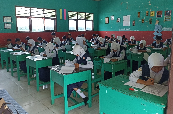 SMPN 9 Sampit Laksanakan Penilaian Sumatif Akhir, Begini Metodenya