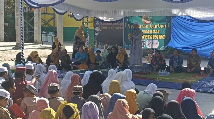 Suasana Syukuran Hari Raya Iduladha 1445 H di SDN 4 Ketapang, Kamis 20 Juni 2024