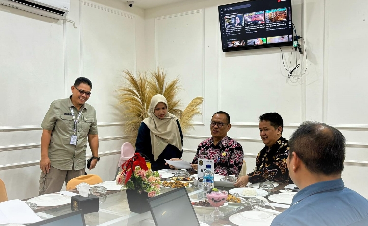 Pj Sekda Seruyan Bahas Peningkatan Pelayanan Kesehatan di Forum Kemitraan