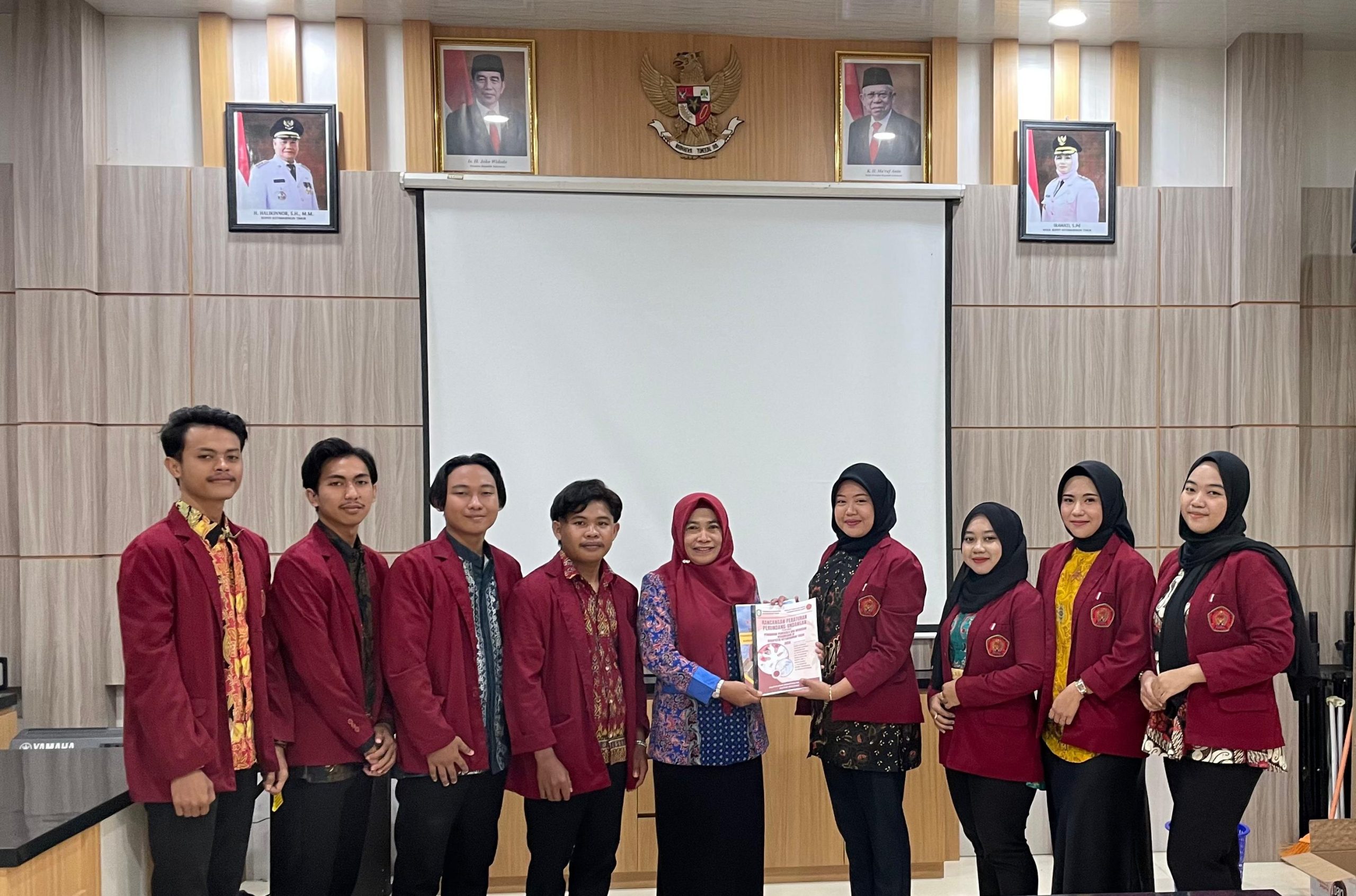 Pemkab Kotim Apresiasi Mahasiswa STIH HR Buat Naskah Akademik Ranperda Pendidikan Pancasila dan Wawasan Kebangsaan