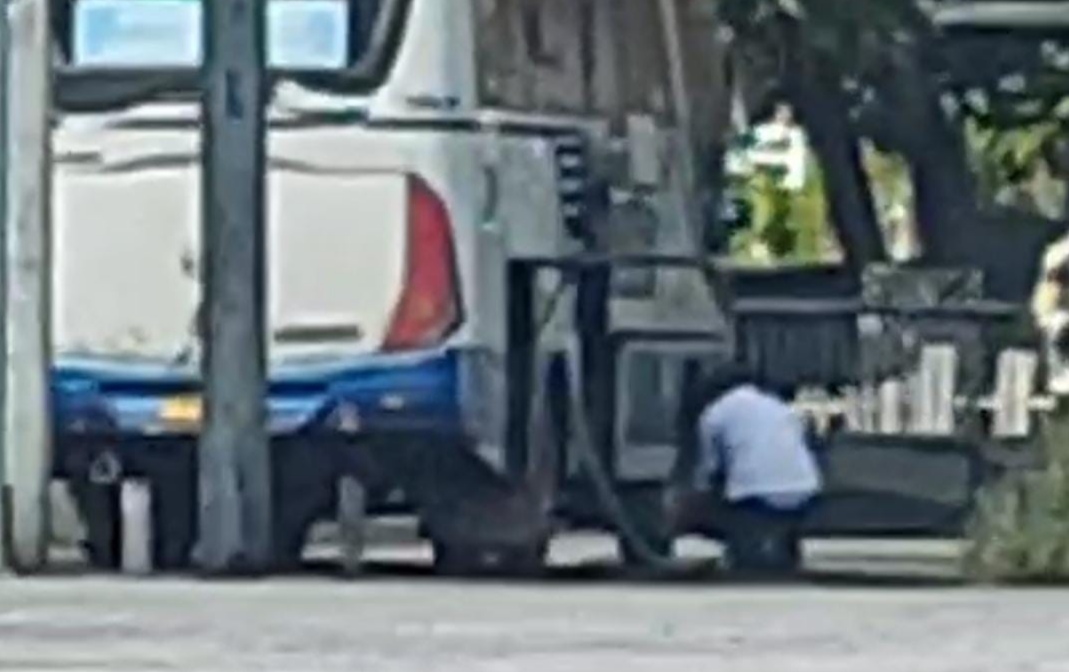 Oknum Pegawai Bus DAMRI Diduga Salahgunakan Jatah BBM Subsidi