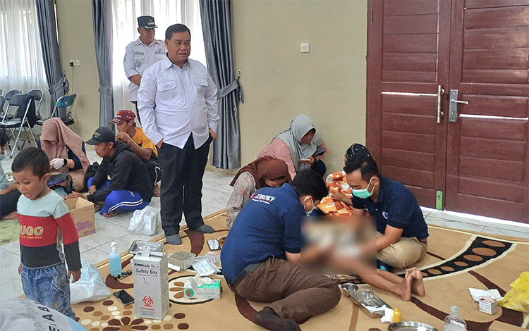 Sunatan Massal Bersama Halikinnor Berlanjut di Telawang
