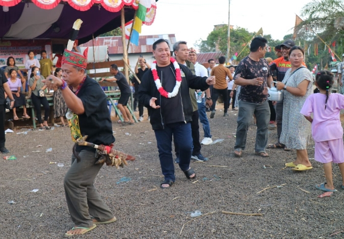 Hadiri Tiwah di Tualan Hulu, Halikinnor Minta Kearifan Lokal Dipertahankan 