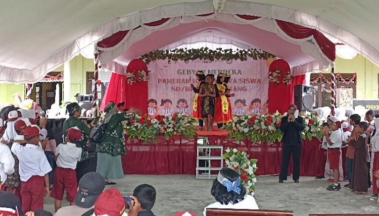 Seluruh SD/MI di Kecamatan Baamang telah Menerapkan Kurikulum Merdeka