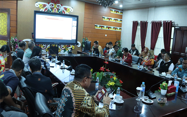 Pj Bupati Murung Raya Rapat Evaluasi Kinerja dengan Irjend Kemendagri