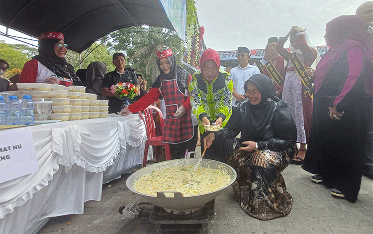 Festival Bubur Asyura Agenda Wisata Tahunan Peringatan 10 Muharram