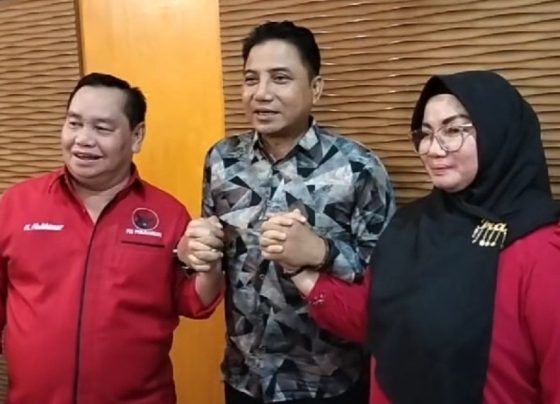 Bakal Calon Bupati Kotim, Halikinnor dan Wakil Bupati Kotim,Irawati, mendeklarasikan diri tetap berpasangan dalam Pilkada 2024, Senin, 26 Agustus 2024