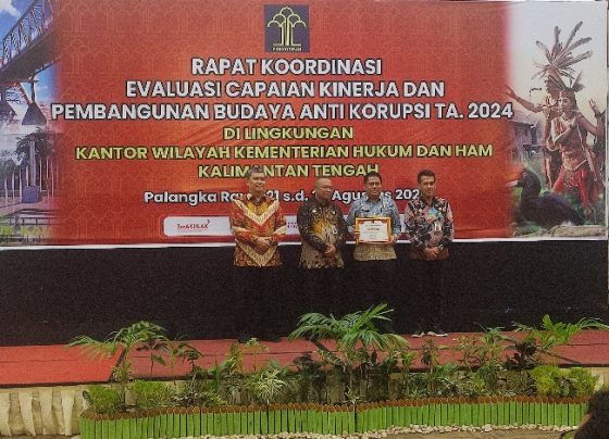 Lapas Sampit menerima penghargaan dari Kemenkumham Kalteng.