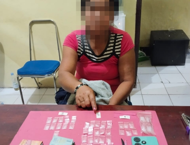 Polsek Antang Kalang Bekuk Seorang Nenek Pengedar Sabu