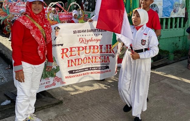 SD Islam Daruttaslim Sampit Gelar Pawai Peringatan Kemerdekaan HUT ke 79 RI, Selasa, 27 Agustus 2024