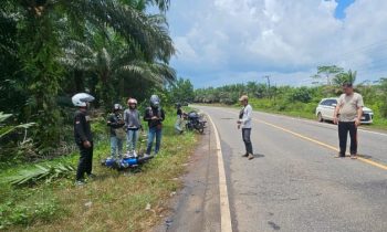 TKP kecelakaan yang menewaskan pemotor di Desa Pundu, Kecamatan Cempaga Hulu belum lama ini.