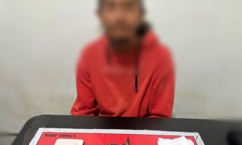 Tersangka FD dan barang bukti sabu saat diamankan Satresnarkoba Polresta Palangka Raya.