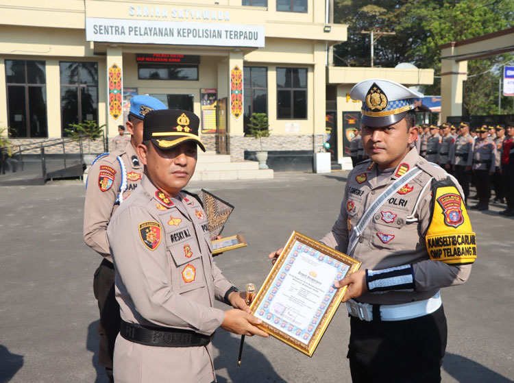 Kapolres Kotim Beri Penghargaan kepada PNPP