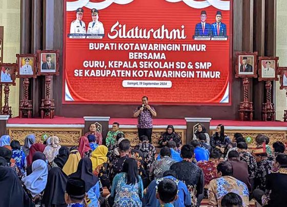 Bupati Kotim Halikinnor dan Wakil Bupati Irawati bersilaturahim dengan tenaga kependidikan, Kamis, 19 September 2024.