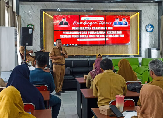 Disdik Kotim menggelar Bimtek Peningkatan Kapasitas TPPK Satuan Pendidikan Sekolah Dasar , Senin, 30 September 2024