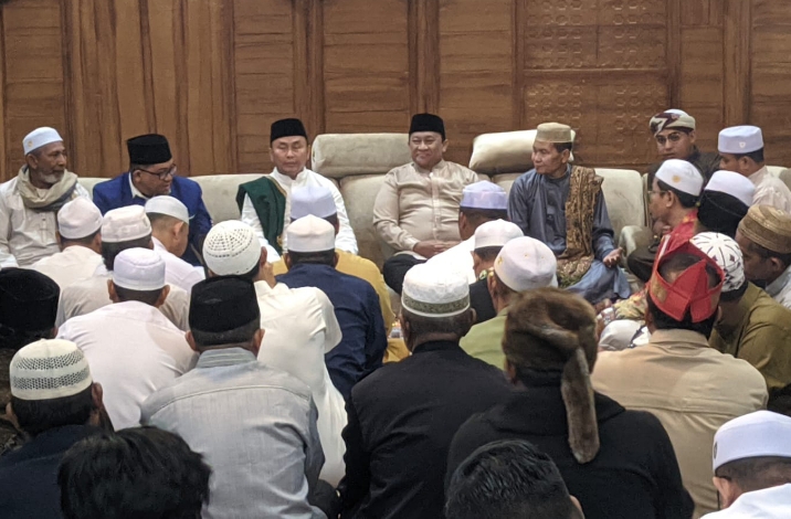 Sugianto Sabran Berkunjung ke Ponpes Darul Amin Sampit