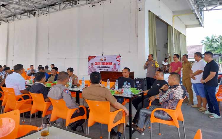Kapolsek Baamang Ajak Peserta Pilkada dan Timses Wujudkan Pilkada Aman dan Damai