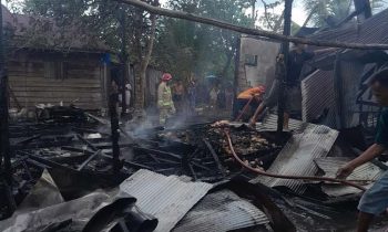 Kebakaran Melahap Rumah Warga di Kecamatan Kota Besi Diduga Akibat Korsleting Kipas Angin, Rabu 18 September 2024.