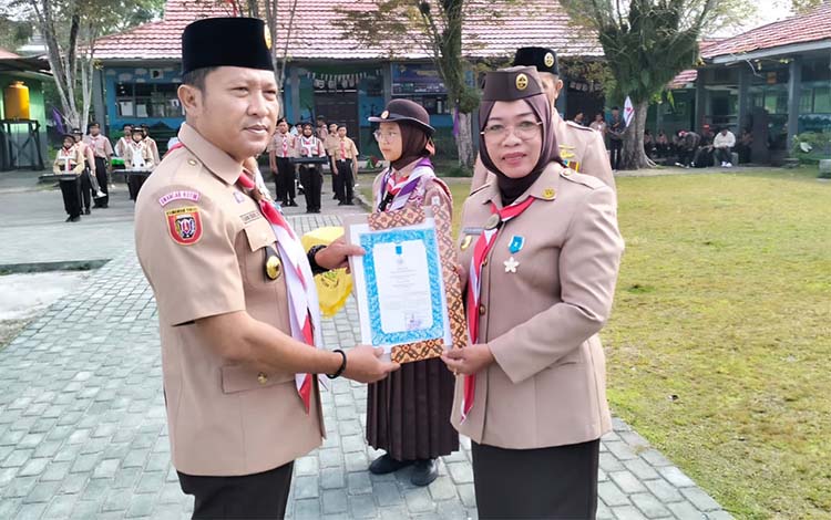 Kwartir Ranting Pramuka Baamang Gelar Apel Besar Peringatan HUT Pramuka ke-63