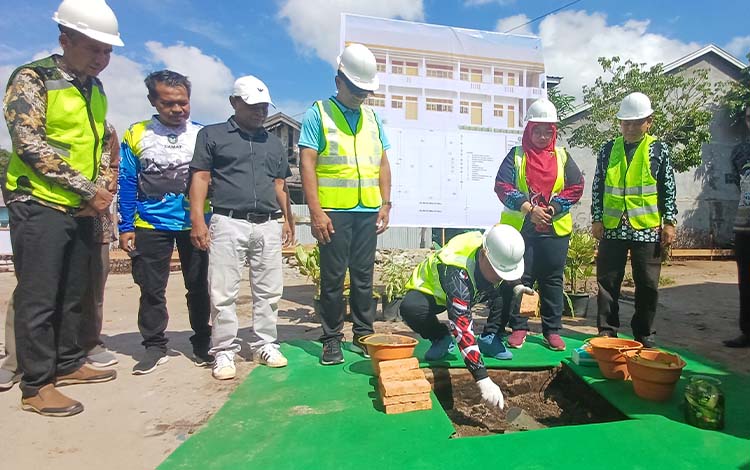 Menanti 54 Tahun, Pembangunan SDN 1 Baamang Tengah Akhirnya Dimulai Setelah Terkendala Sengketa Lahan