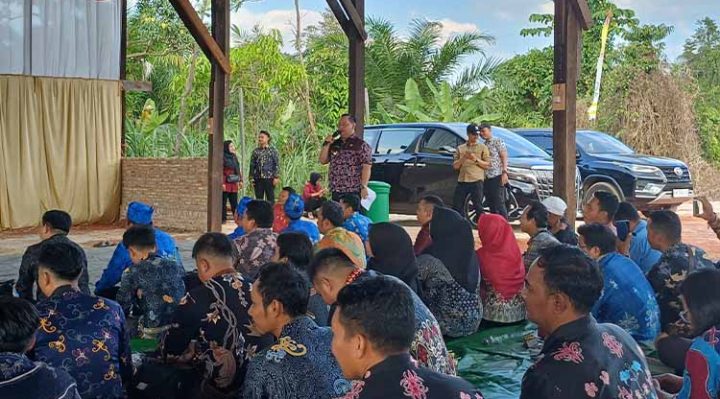 Rapat koordinasi perangkat desa se Kotawaringin Timur, Kamis, 19 September 2024.