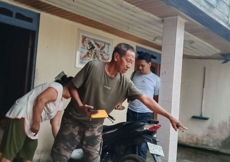Sedang Sibuk Mengasah Gergaji, Maling Beraksi di Halaman Rumah