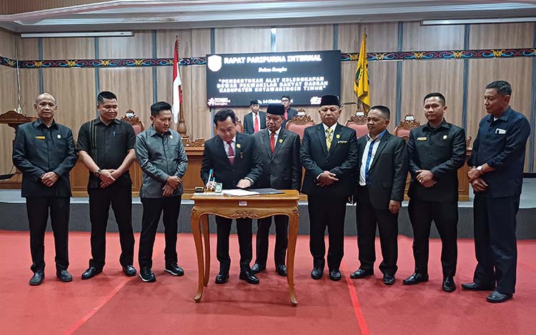 DPRD Kotim Tetapkan Susunan Banmus untuk Periode 2024-2029