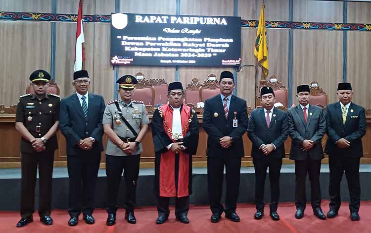 Pjs Bupati Kotim Tekankan Pentingnya Sinergi dalam Pelantikan Pimpinan DPRD
