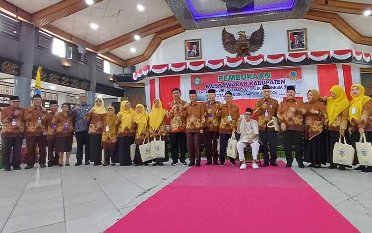 Pjs Bupati Kotim Apresiasi Musyawarah PWRI untuk Perkuat Peran Pensiunan ASN