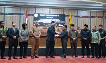 Rapat paripurna penyampaian pemandangan umum fraksi fraksi DPRD Kotim terhadap RAPBD Perubahan 2024, Selasa, 15 Oktober 2024.