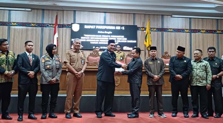 Rapat paripurna penyampaian pemandangan umum fraksi fraksi DPRD Kotim terhadap RAPBD Perubahan 2024, Selasa, 15 Oktober 2024.