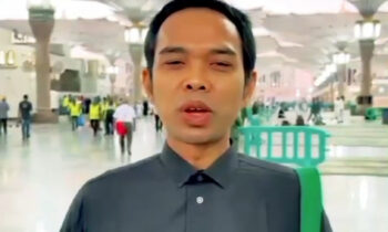 Screen shot video Ustaz Abdul Somad mendoakan kemenangan Nadalsyah Supian Hadi Pilkada Kalteng di Masjid Nabawi.