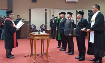 Suasana acara pelantikan pimpinan DPRD Kotawaringin Timur, Senin, 14 Oktober 2024.