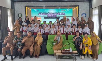 Uji keterbacaan cerita anak dwi bahasa yang diselenggarakan Balai Bahasa Kalteng bekerja sama dengan Disdik Kotim, Selasa, 8 Oktober 2024.