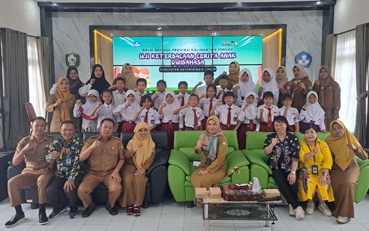 Survei Uji Keterbacaan Cerita Anak Dwi Bahasa di Kotim: Meningkatkan Cinta pada Bahasa Daerah di Kalteng