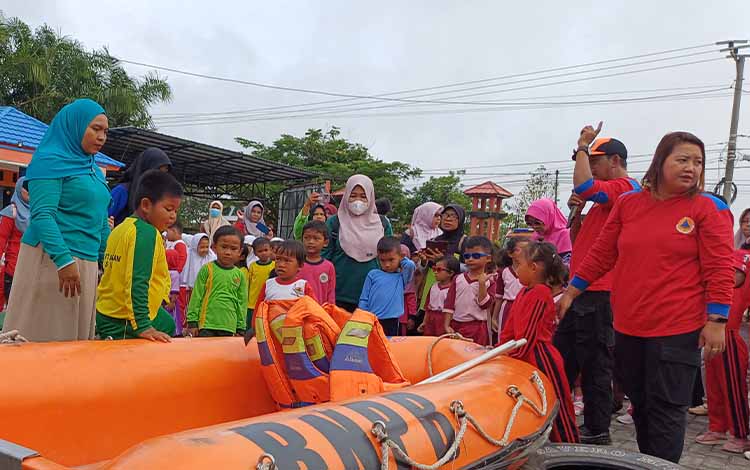 Ratusan Anak TK di Kotim Semangat Ikuti Edukasi Kebencanaan dari BPBD untuk Kenalkan Mitigasi Dini