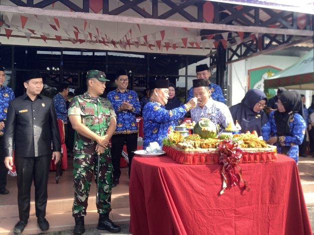 Peringati Hari Guru, PGRI, dan Korpri, Ini Harapan Halikinnor