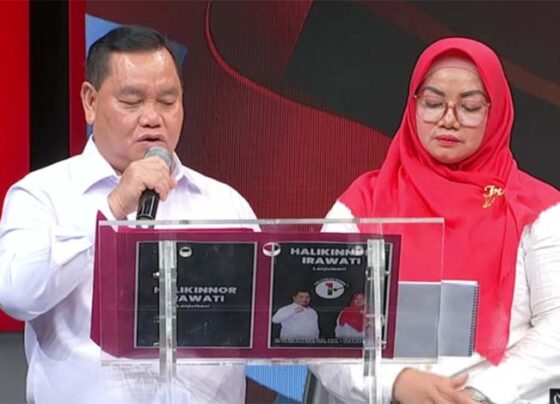 Calon Bupati dan Wakil Bupati Kotim nomor urut 1 Halikinnor Irawati dalam debat Paslon kedua di Jakarta, Rabu, 13 November 2024.