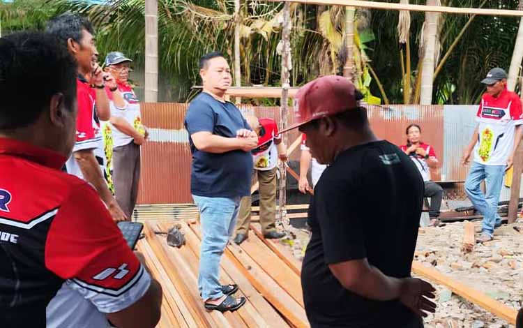 Pro HNR Bantu Korban Kebakaran di Kotim, Dukung Pembangunan Rumah dan Upaya Pencegahan Kebakaran