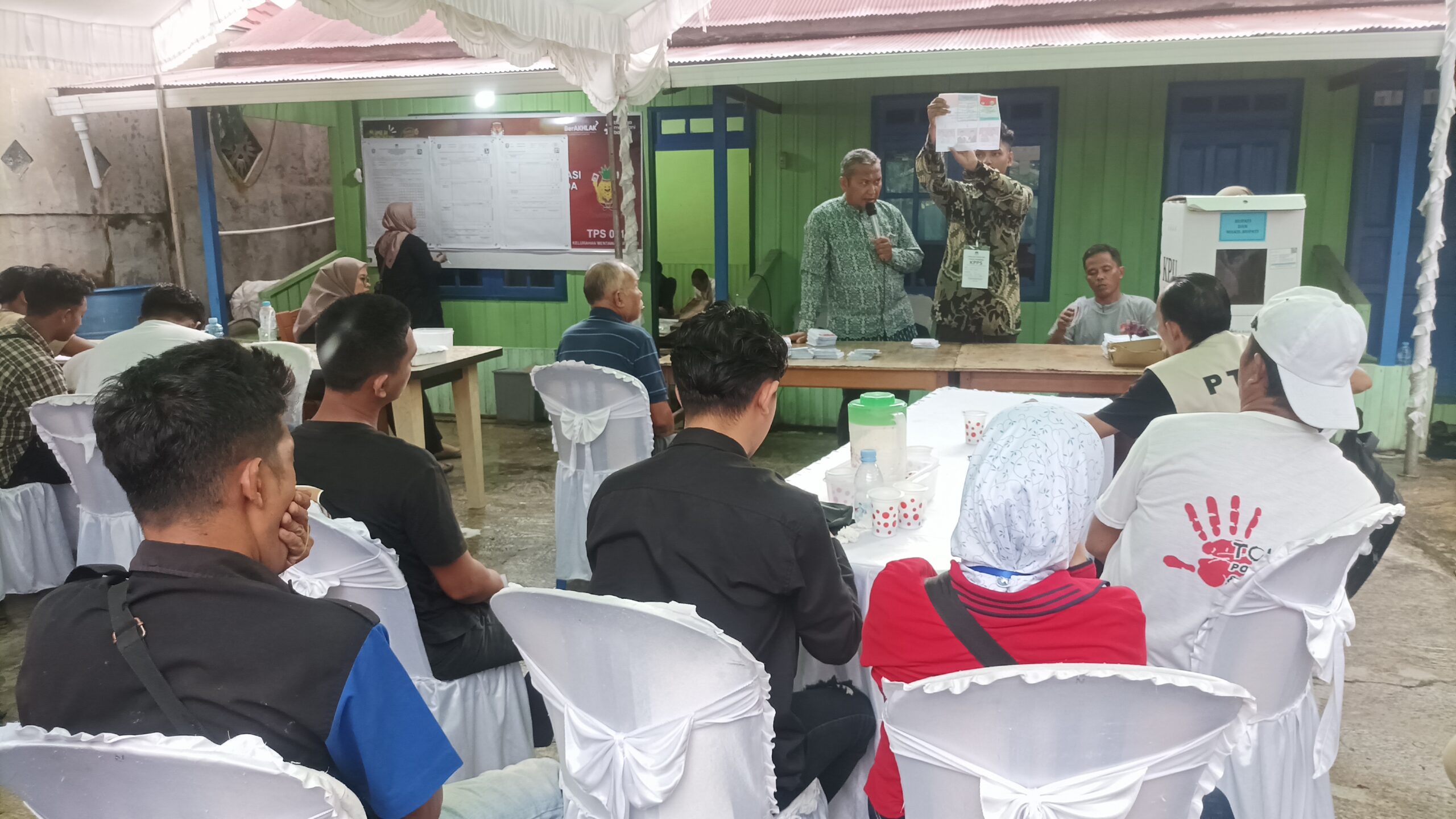 Halikinnor-Irawati Menang Telak di TPS 11 MB Hilir